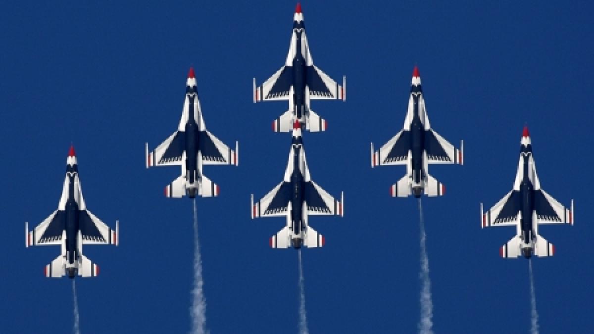 escadrila thunderbirds a ajuns la constanta se pregateste un show aviatic de exceptie