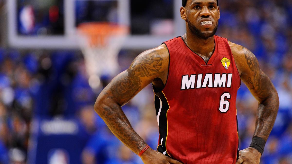 dallas mavericks a castigat meciul patru al finalei nba si a egalat scorul general