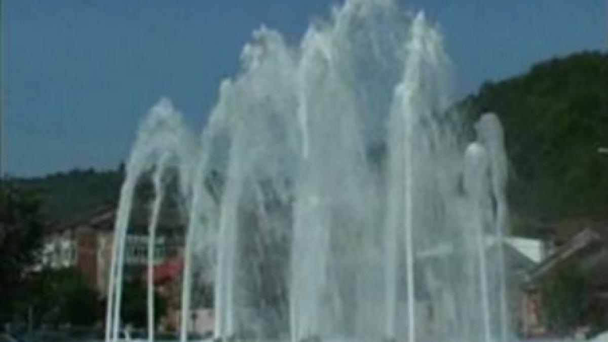 fantana arteziana cu spuma la resita