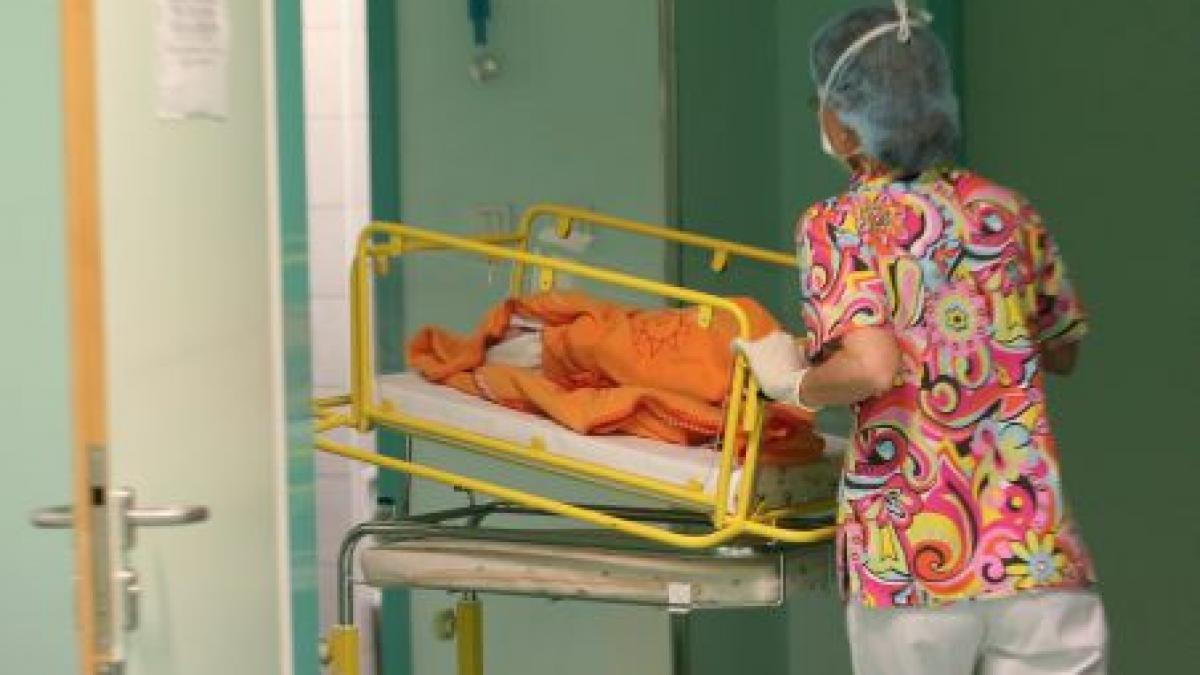 gafa la maternitate doi bebelusi au fost incurcati la spitalul din targu neamt