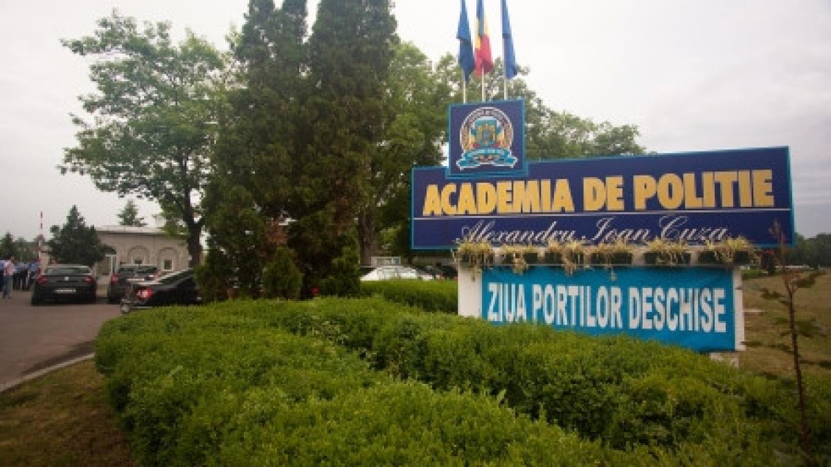 guvernul doreste sa blocheze pana anul viitor incadrarea absolventilor in mai