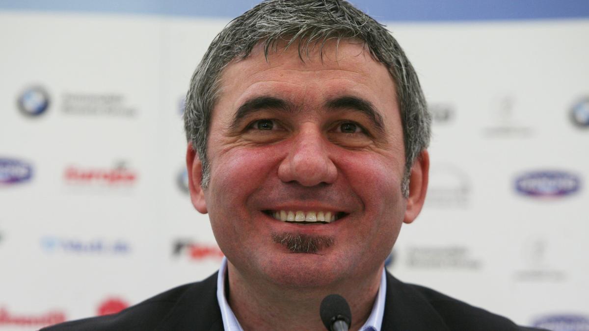 hagi este noul selectioner al romaniei a acceptat oferta federatiei