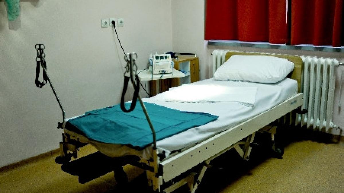 spitalul din arad a luat pauza de la operat din cauza aparatului de sterilizare defect