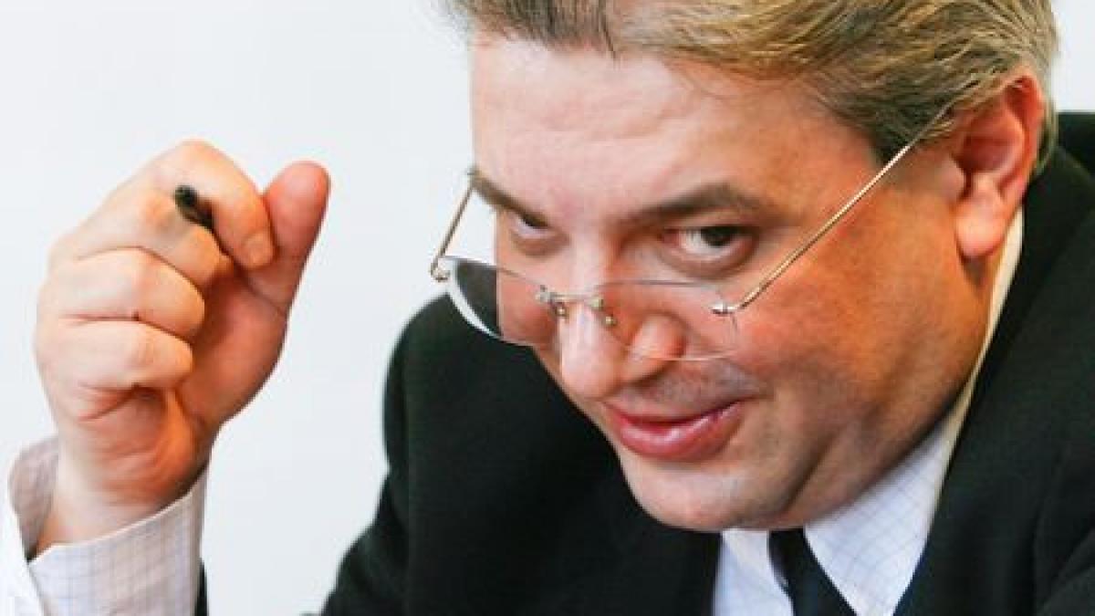 presedintele consiliului general al capitalei calin murg circula cu girofar pe masina