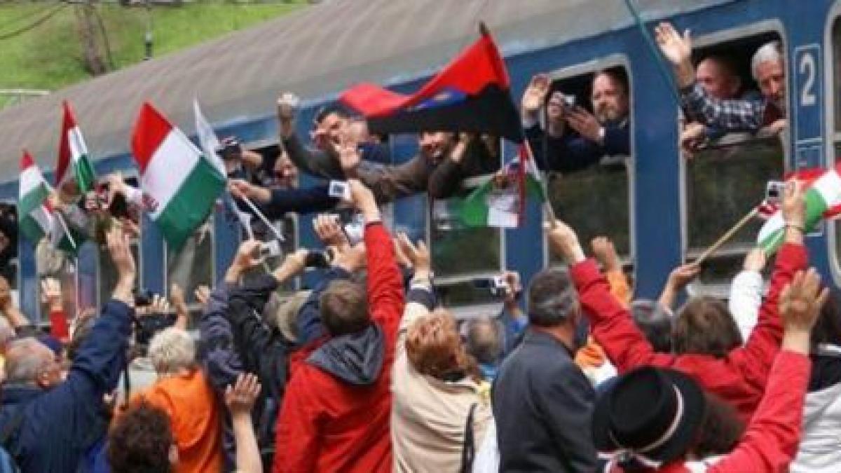 aproximativ 10 000 de pelerini maghiari au vizitat granita de o mie de ani