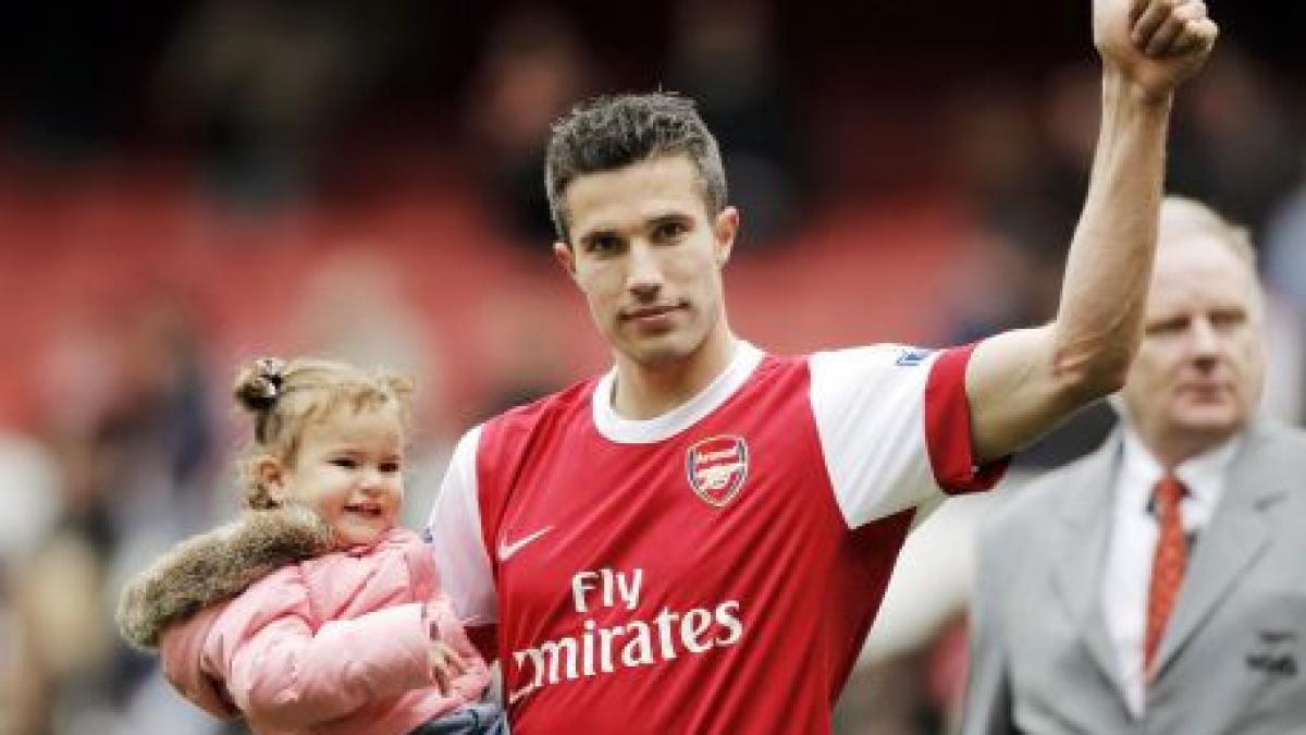 van persie unii jucatori englezi stau in cluburi pana dimineata la 33 de ani sunt terminati