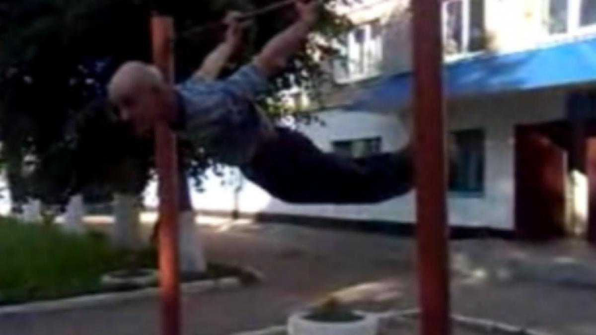 un batran de 70 de ani cu o conditie fizica demna de invidiat