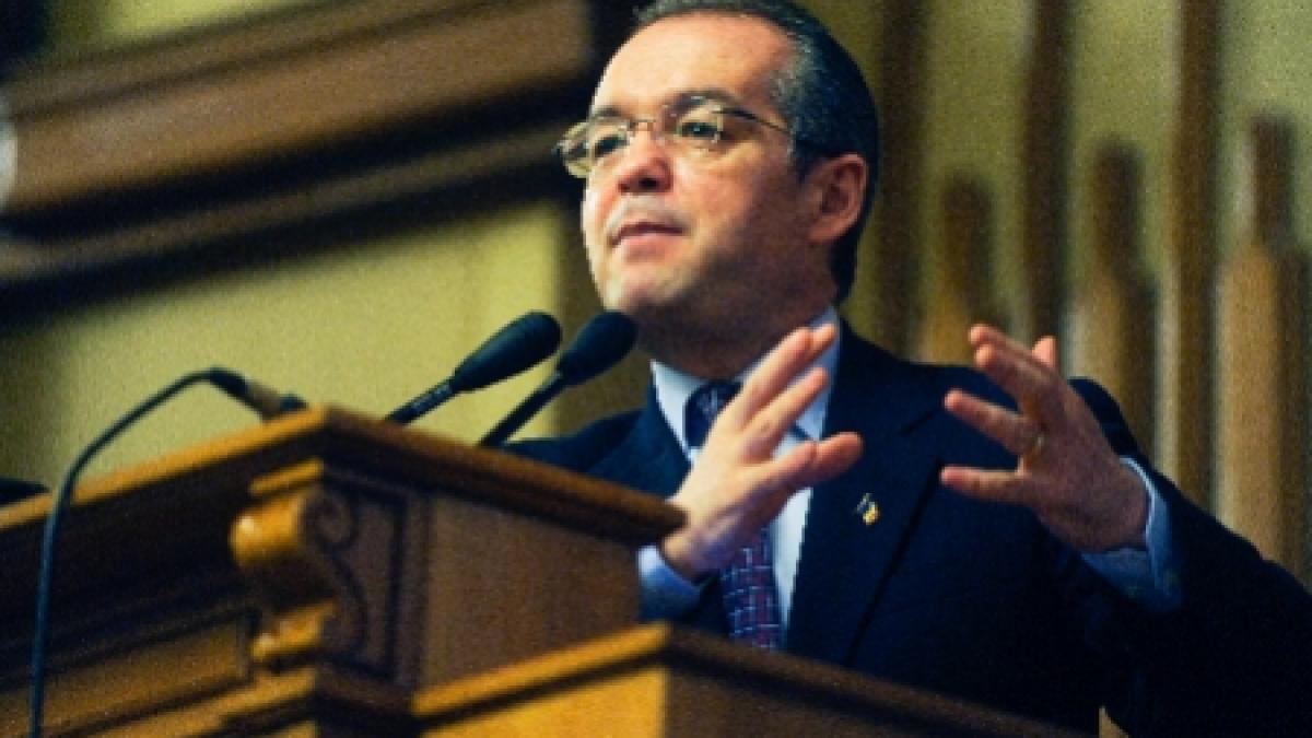 emil boc despre planul de reorganizare e ca si cum ai avea un motor nou intr o masina veche