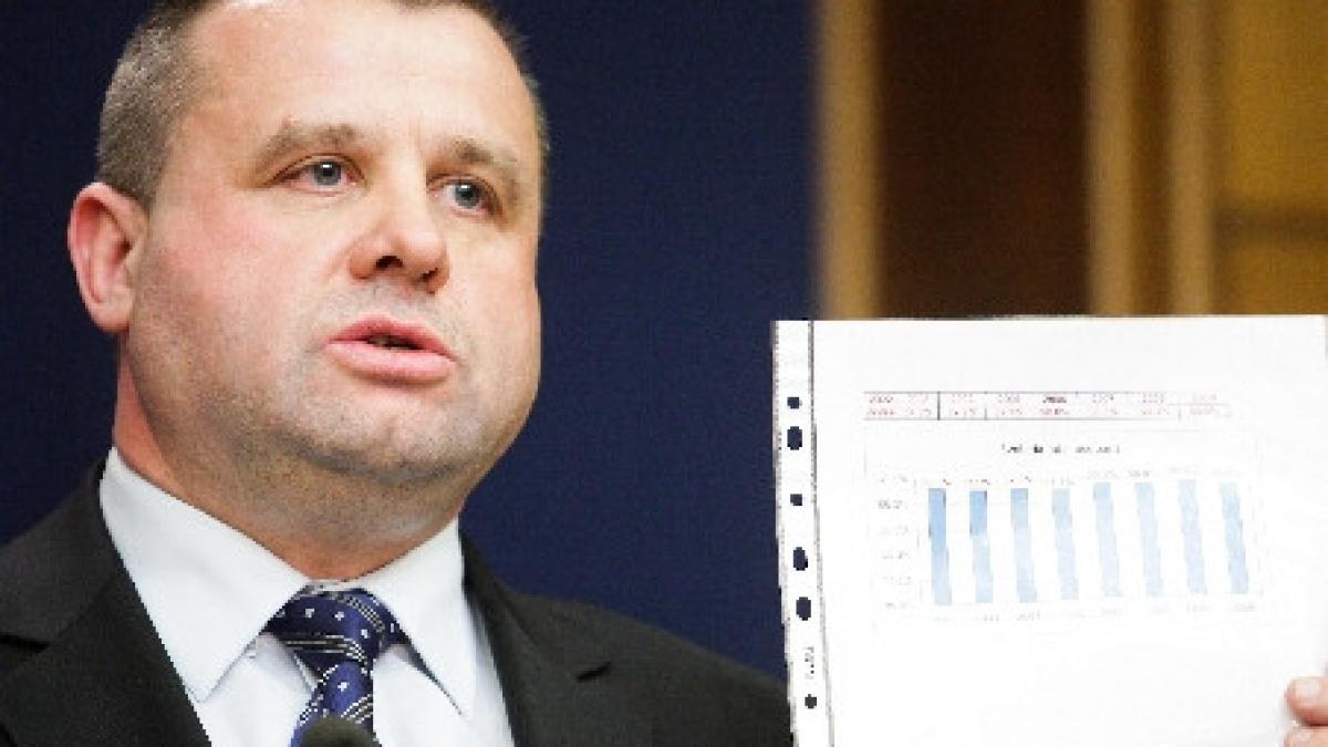 nevasta fostului ministru al muncii a castigat in 2010 de doua ori mai multi bani decat sotul sau