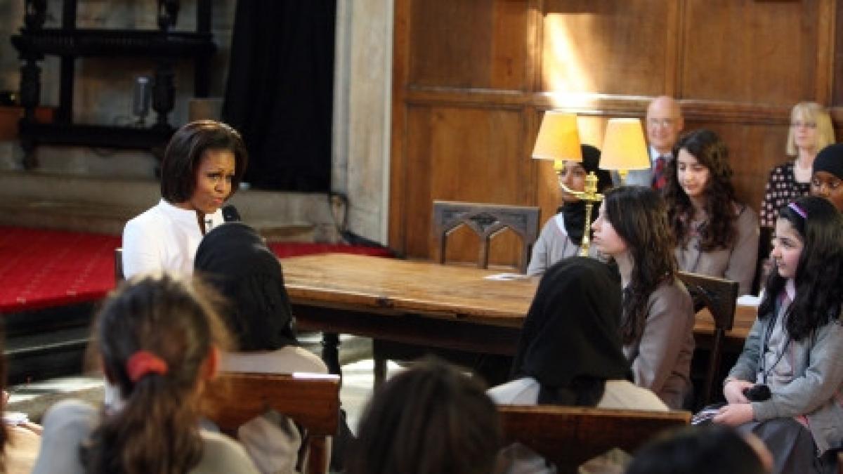 michelle obama cocheteaza cu actoria sotia presedintelui va juca intr un serial american