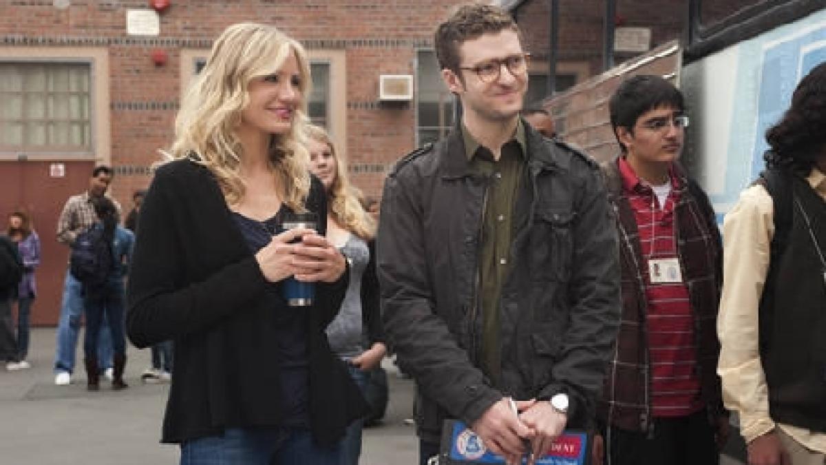 cameron diaz incearca sa il cucereasca pe justin timberlake in filmul bad teacher