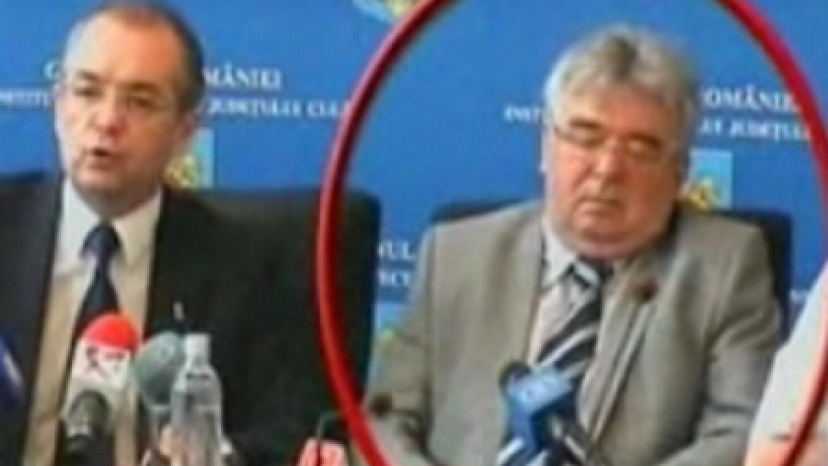 discursul lui boc a avut efect de somnifer pentru prefectul de cluj discursul lui boc a avut efect de somnifer pentru prefectul de cluj