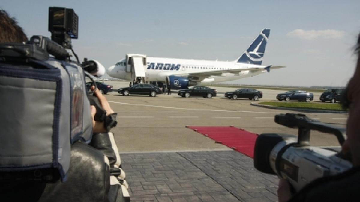 imagini in exclusivitate cu avionul tarom care a luat foc