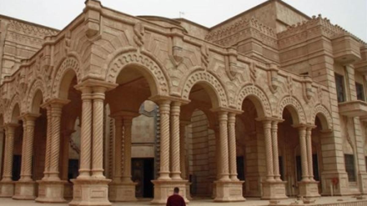palatele lui saddam hussein vor fi transformate in muzee galerii si unitati turistice