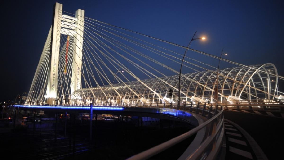 pasajul basarab a fost inaugurat este cel mai lat si mai lung pod din europa