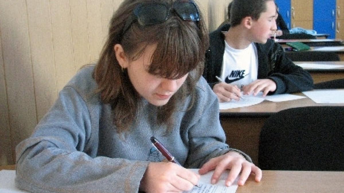 a inceput evaluarea nationala pentru absolventii de gimnaziu limba romana este prima proba