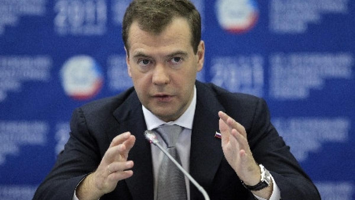 medvedev nu doreste sa candideze impotriva lui putin la alegerile din 2012