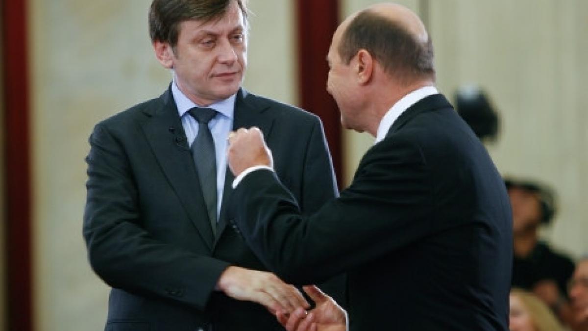 basescu l a intrebat in particular pe antonescu daca mai ramane in opozitie