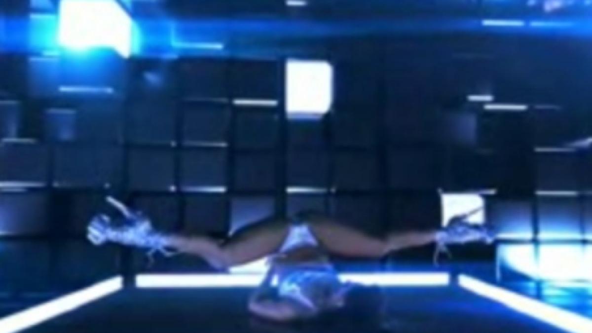 dans la bara in videoclipul noii melodii a lui enrique iglesias dirty dancer