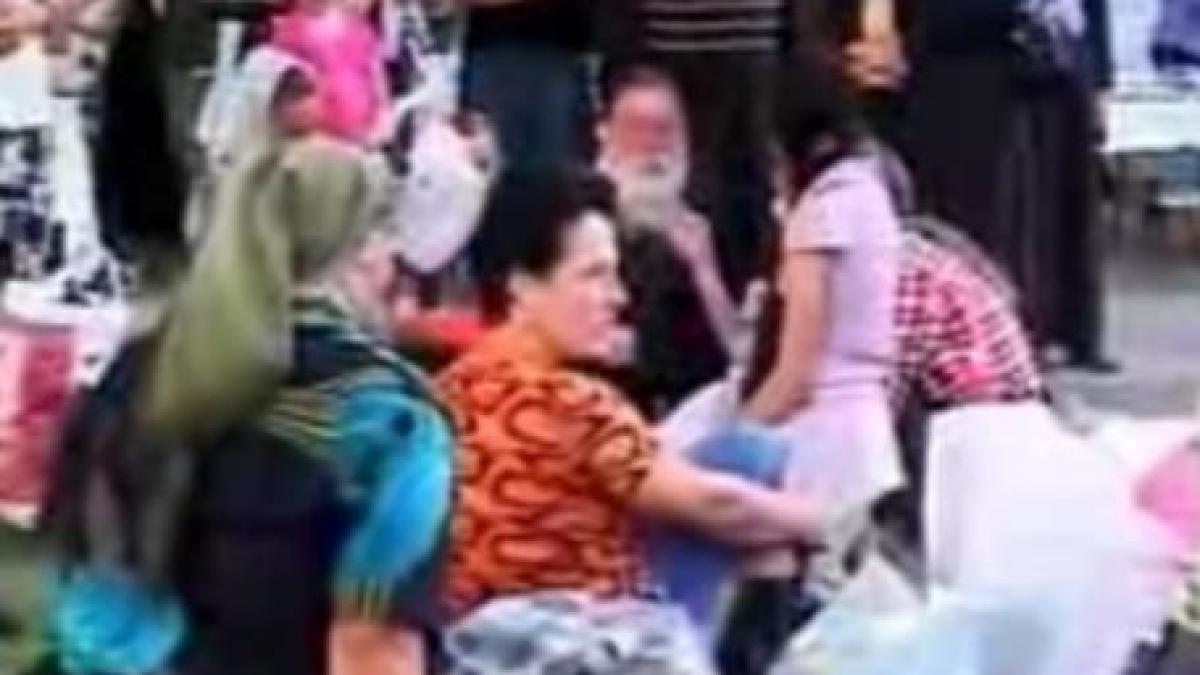 mii de credinciosi s au calcat in picioare la suceava la manastirea sfantul ioan cel nou