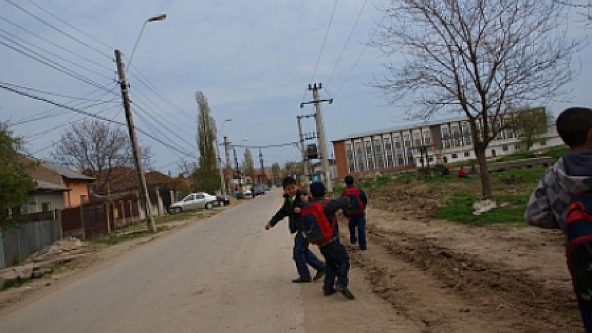 50 dintre romani spun ca traiau mai bine pe vremea comunismului