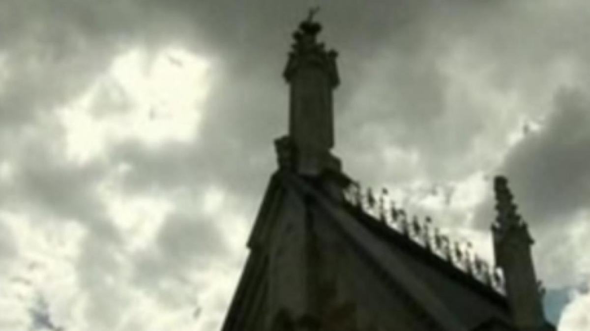 cateva familii de romi din timisoara au ridicat adevarate monumente pentru cei morti