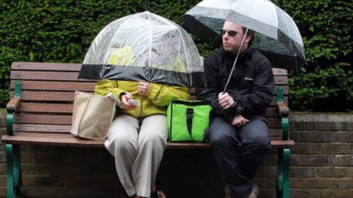 weekendul vine cu vreme rece si ploi prognoza meteo pentru urmatoarele patru zile