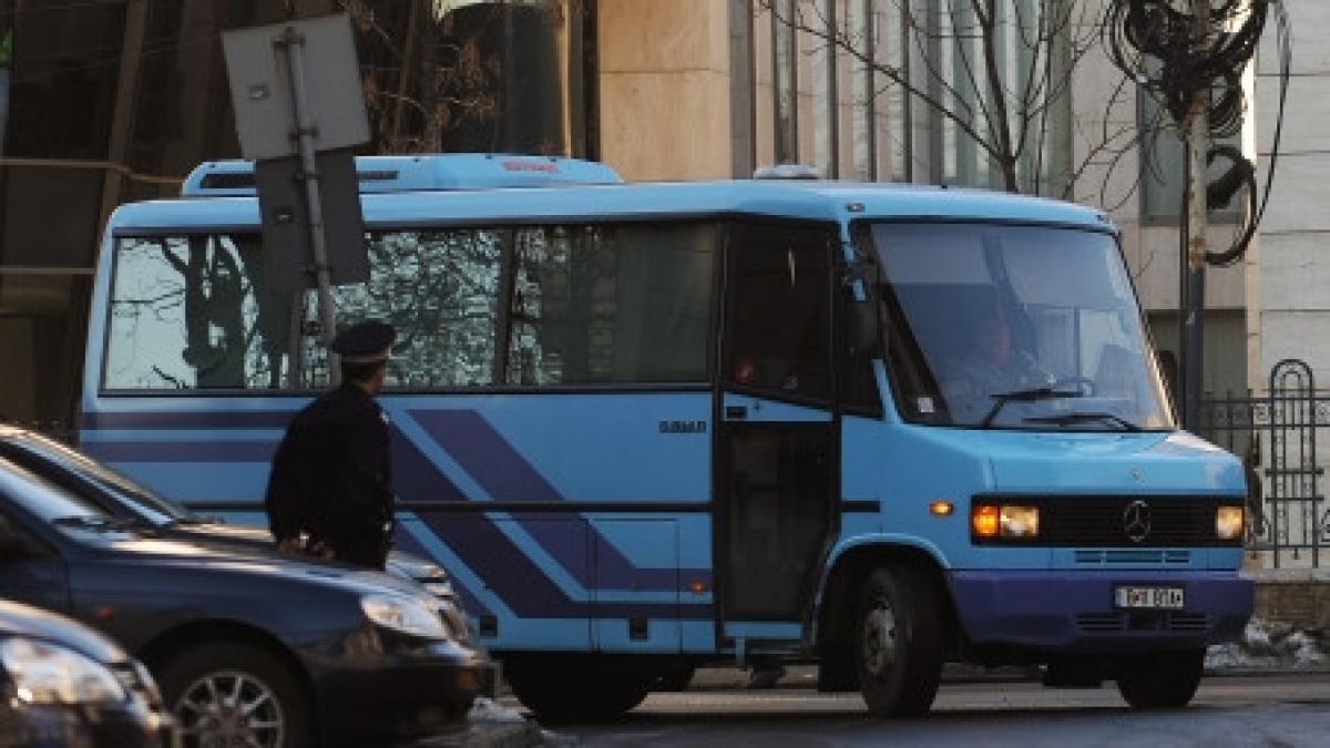 satu mare politista prinsa cu 160 litri de alcool pentru care nu avea acte