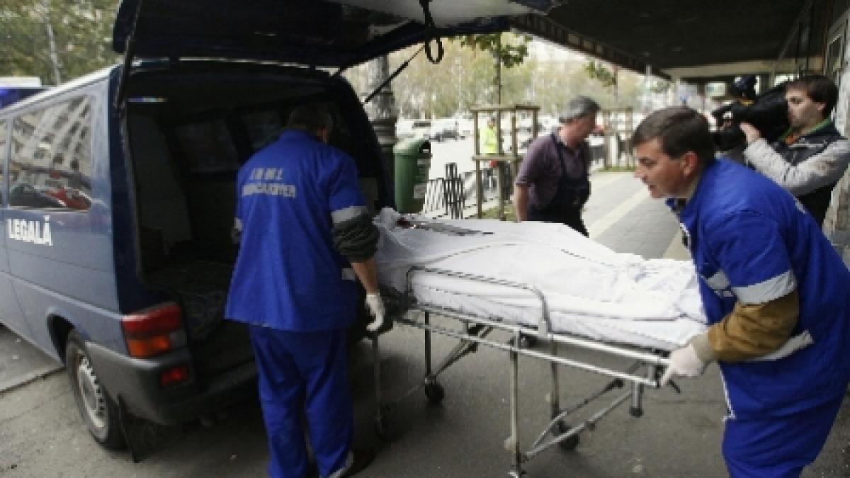 targu mures un barbat gelos si a injunghiat concubina si apoi s a spanzurat