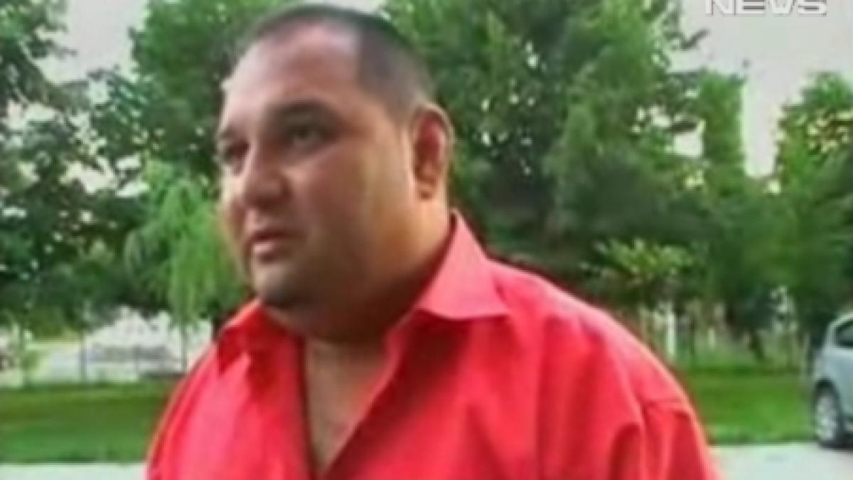 varul minodorei la maxim beat la volan a facut praf o masina parcata