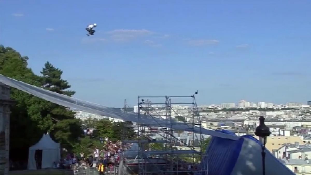 nou record mondial un skater francez a reusit o saritura de 29 metri