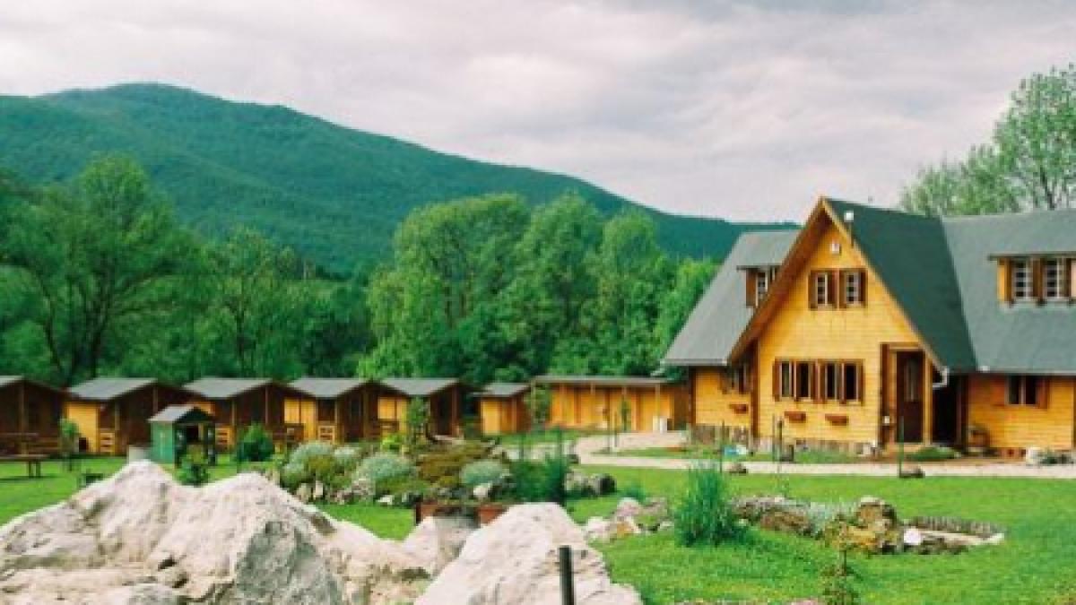 proprietarii pensiunilor la limita falimentului incasarile au scazut cu 20 fata de 2010