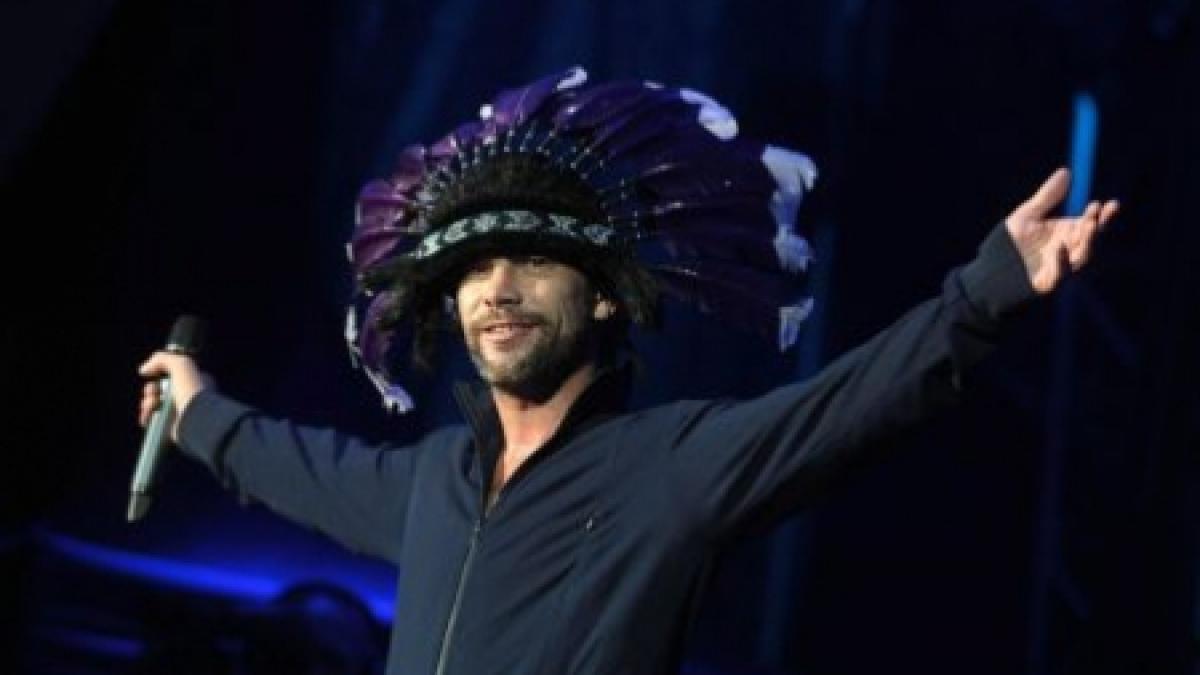 jamiroquai pradat la mamaia un fan i a furat palaria