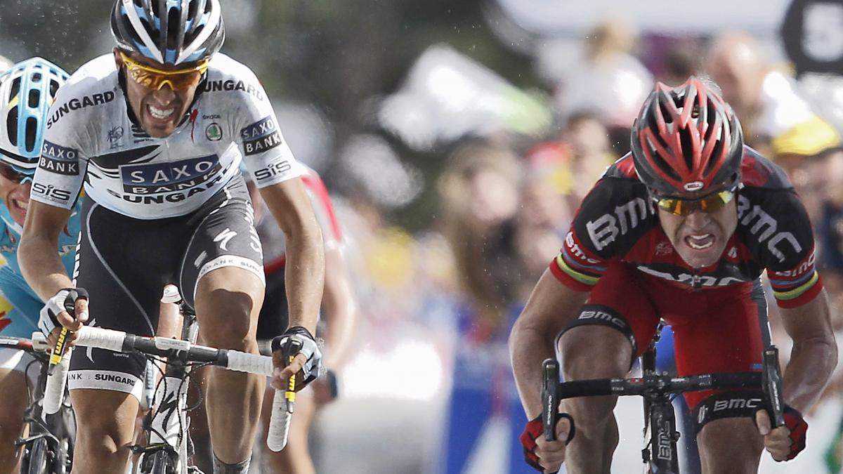 cadel evans l a invins la foto finish pe alberto contador in etapa a 4 a din turul frantei