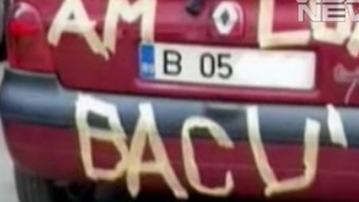 un roman fericit a scris pe masina cu banda adeziva ca a luat bacu