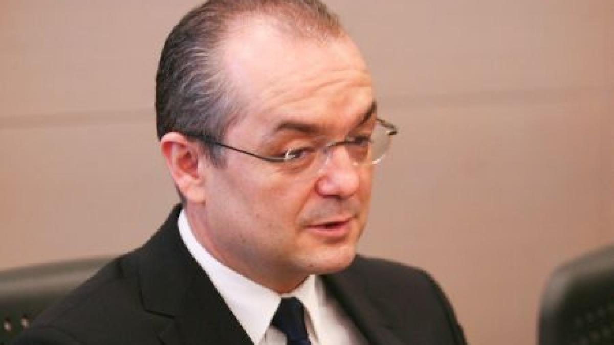 emil boc bacalaureatul de anul acesta a fost un dus rece dar necesar