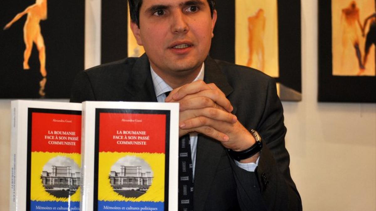 traian basescu a semnat decretul de eliberare din functie pentru consilierul alexandru gussi