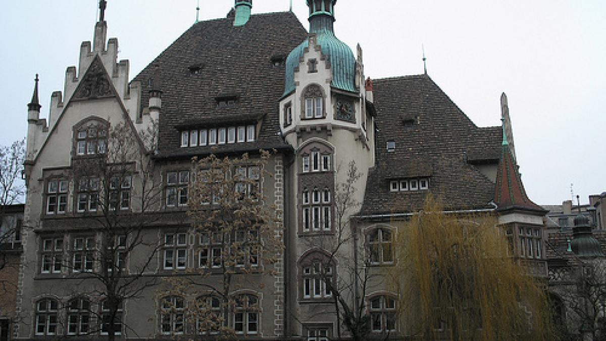 liceul francez unde a studiat funeriu nu face publice notele ministrului sunt confidentiale