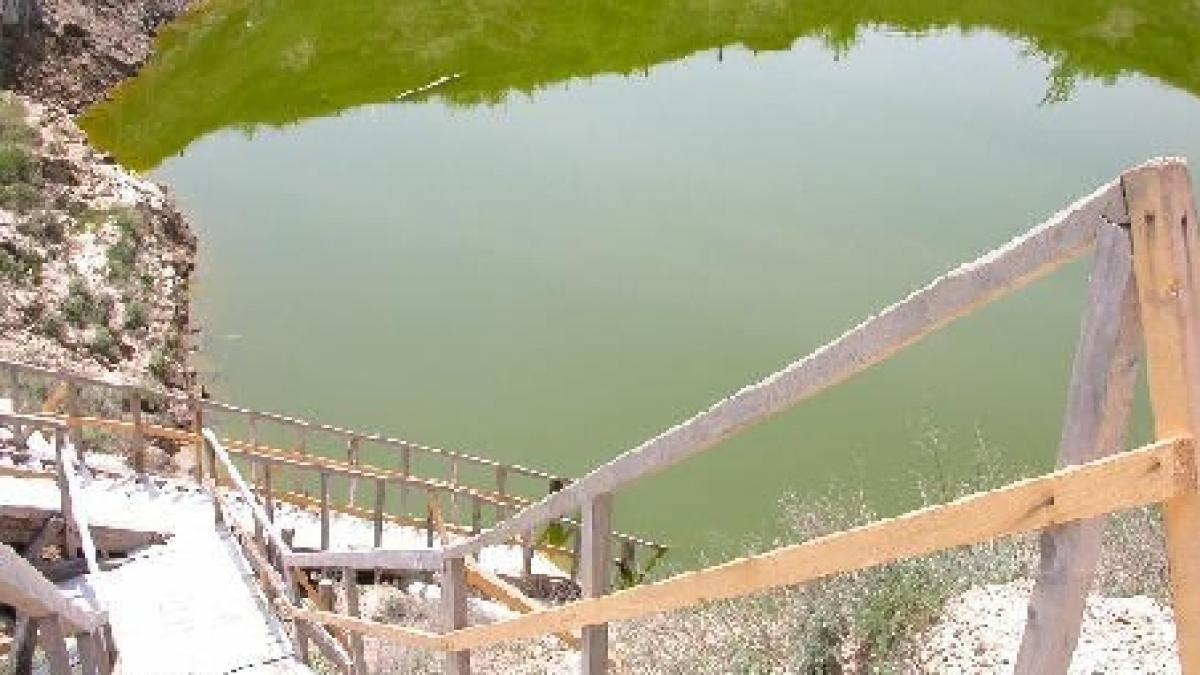 apa de 70 de grade in lacul brancoveanu din ocna sibiului