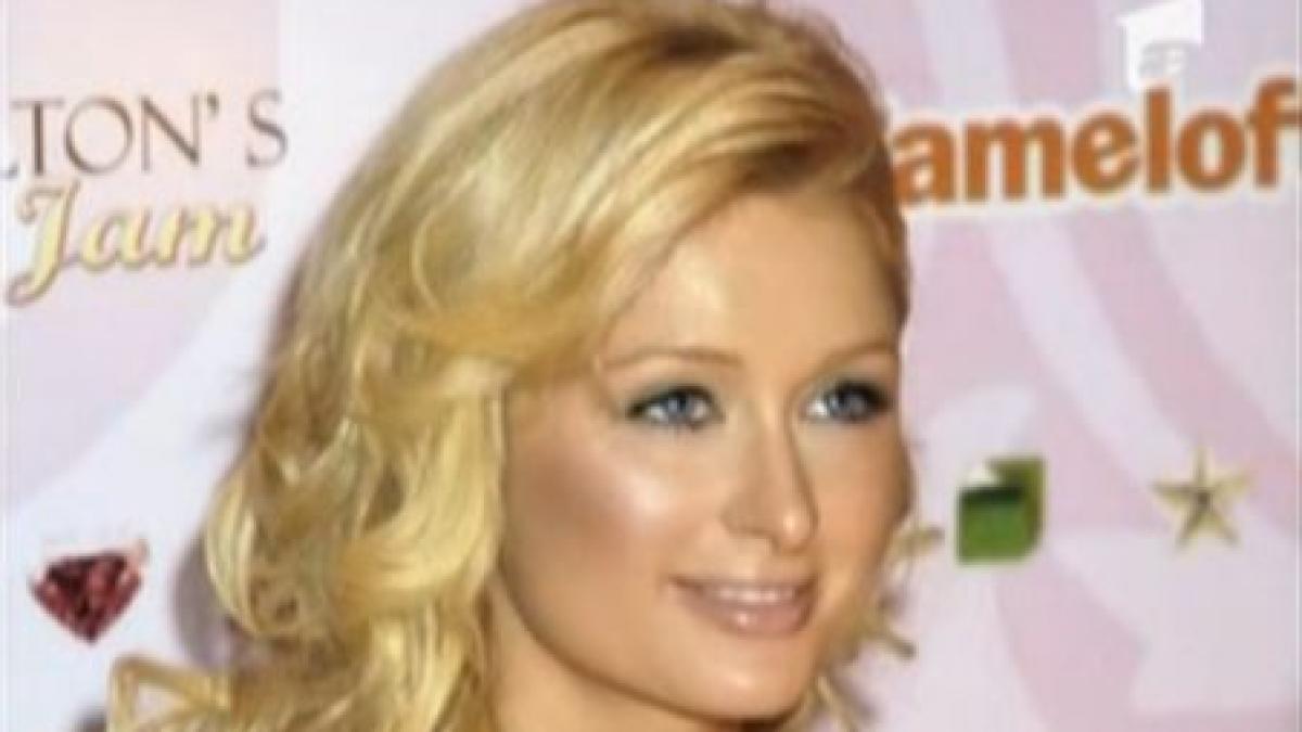 paris hilton si a schimbat radical look ul vezi cum a pozat vedeta pentru o revista de moda