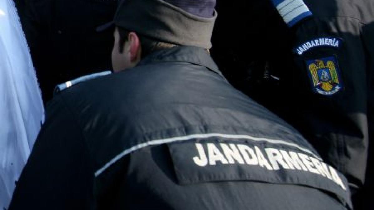 brasov injuraturi si imbranceli intre comercianti si jandarmi la evacuarea unei piete