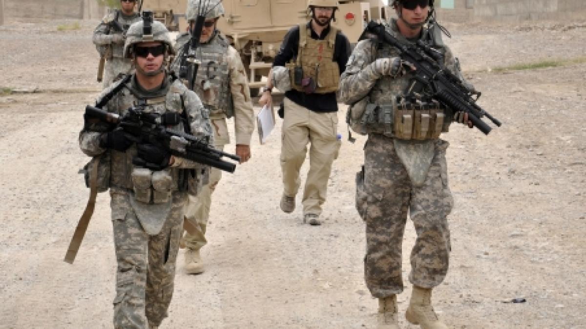 sua retrage primii militarii din afganistan 650 din cei 100 000 de soldati au plecat