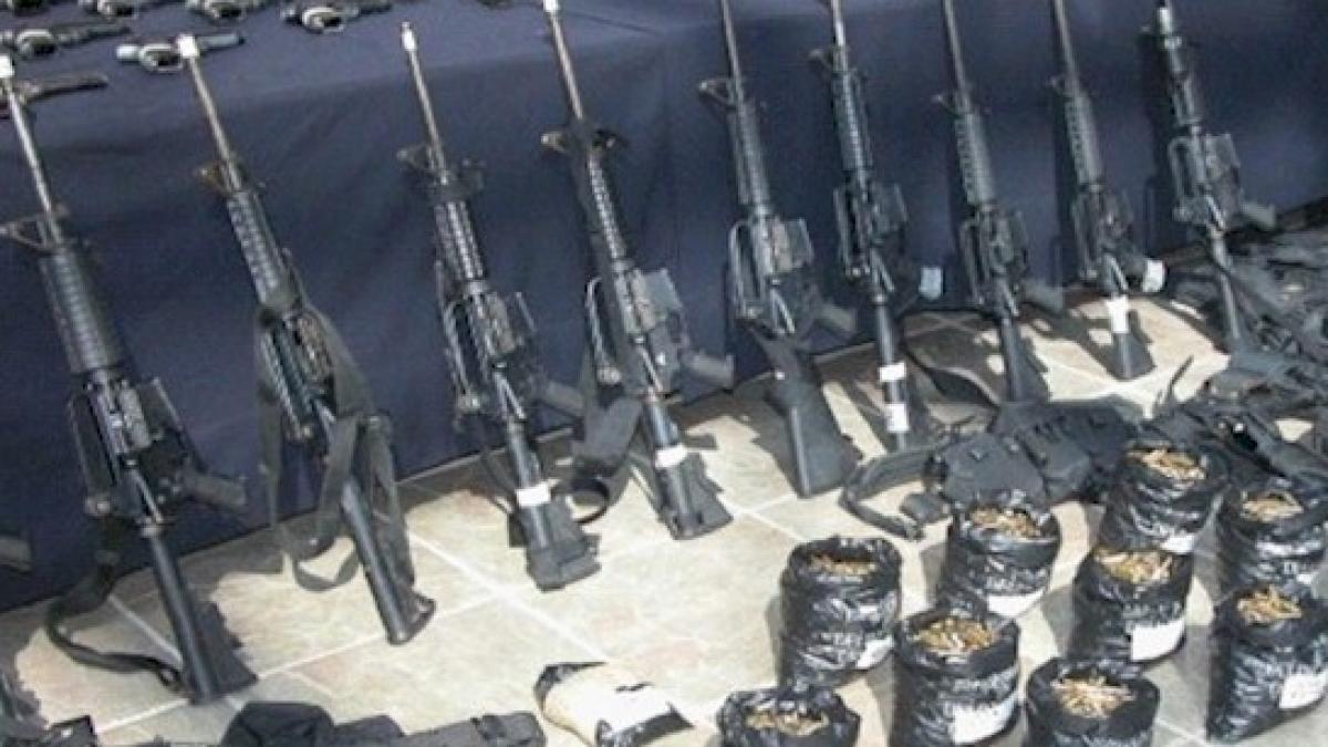 patru lazi cu focoase pentru rachete au fost furate dintr un tren incarcat cu armament