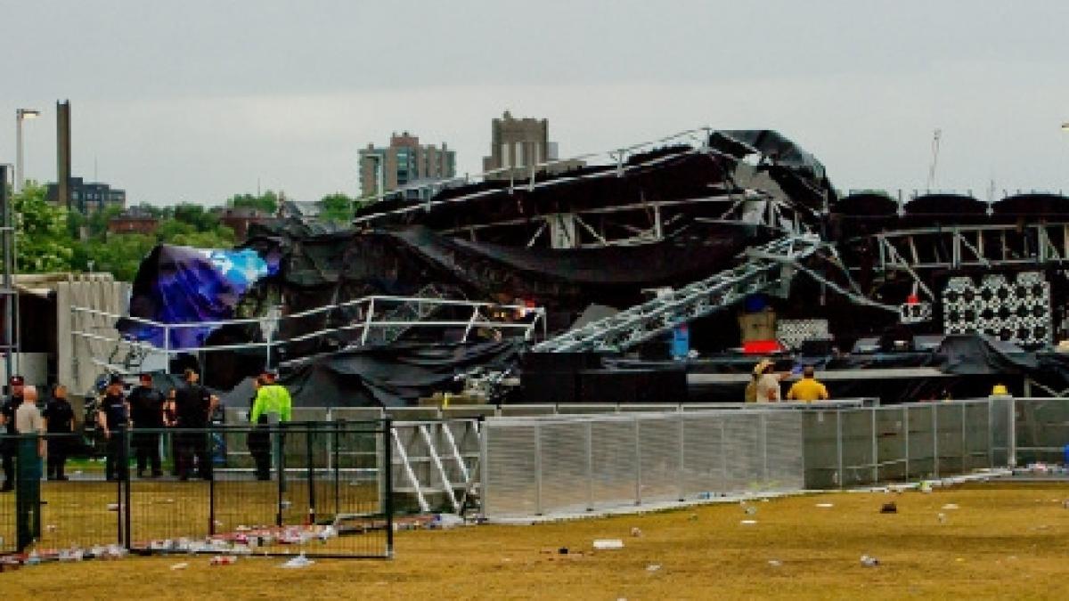 doi raniti dupa ce o furtuna violenta a rasturnat scena festivalului bluefest din canada