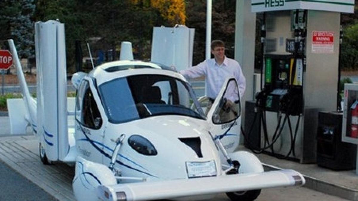 masina zburatoare pe drumurile din sua merge cu benzina si intra perfect in garaj vezi cum arata