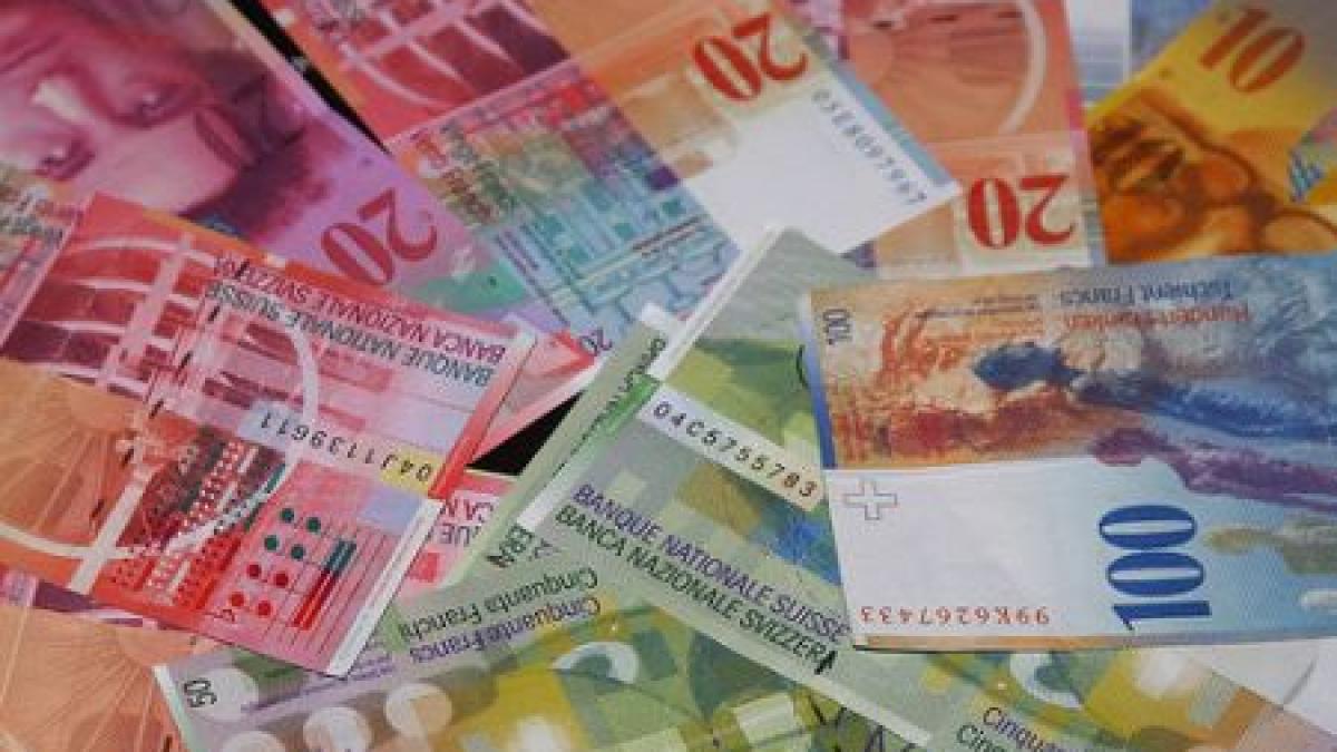 rate mai mari la creditele in franci elvetieni moneda elvetiei a atins un nou maxim istoric