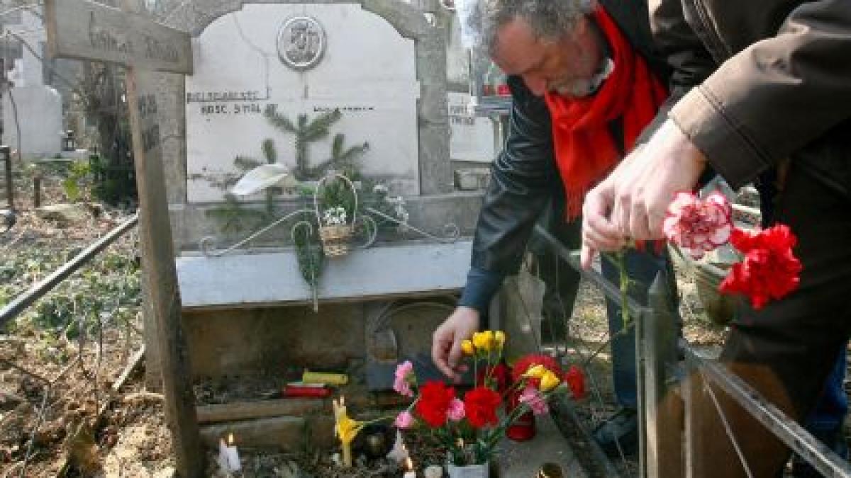 un adolescent de 14 ani ucis cu toporul de un barbat care l a abuzat sexual