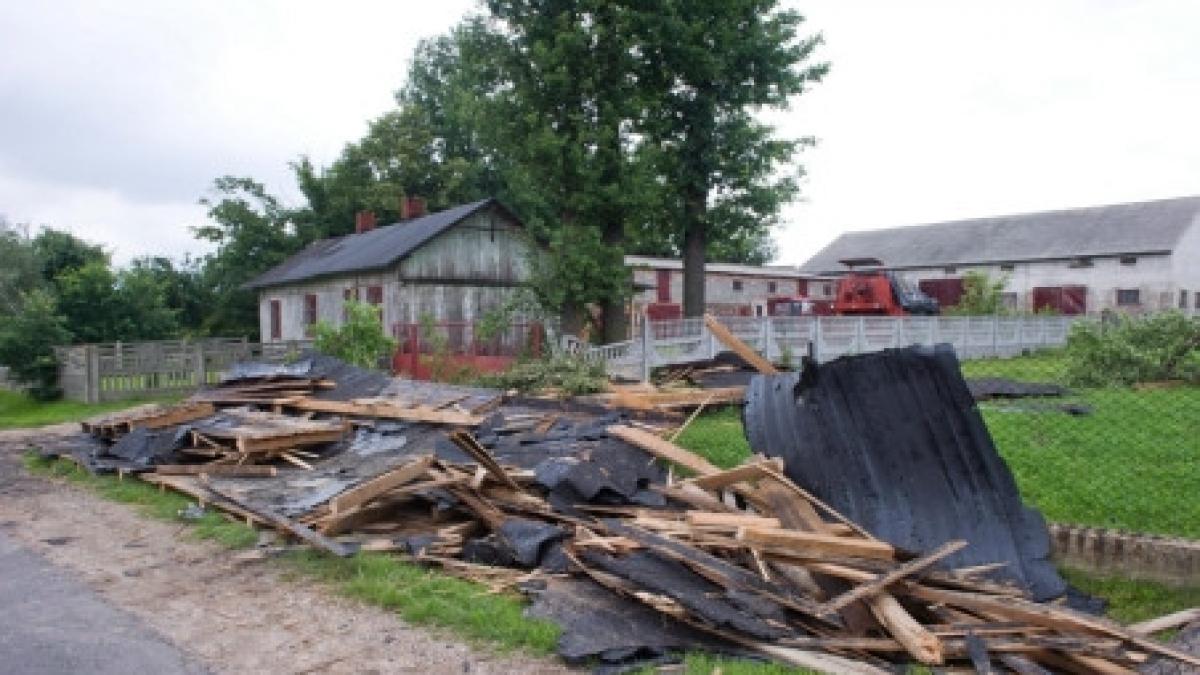 furtuni in ungaria si polonia un mort mai multi raniti si pagube materiale semnificative