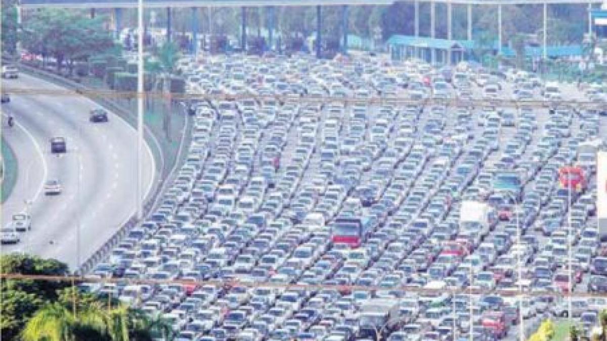 china coada de 100 de kilometri pe o autostrada din cauza lucrarilor