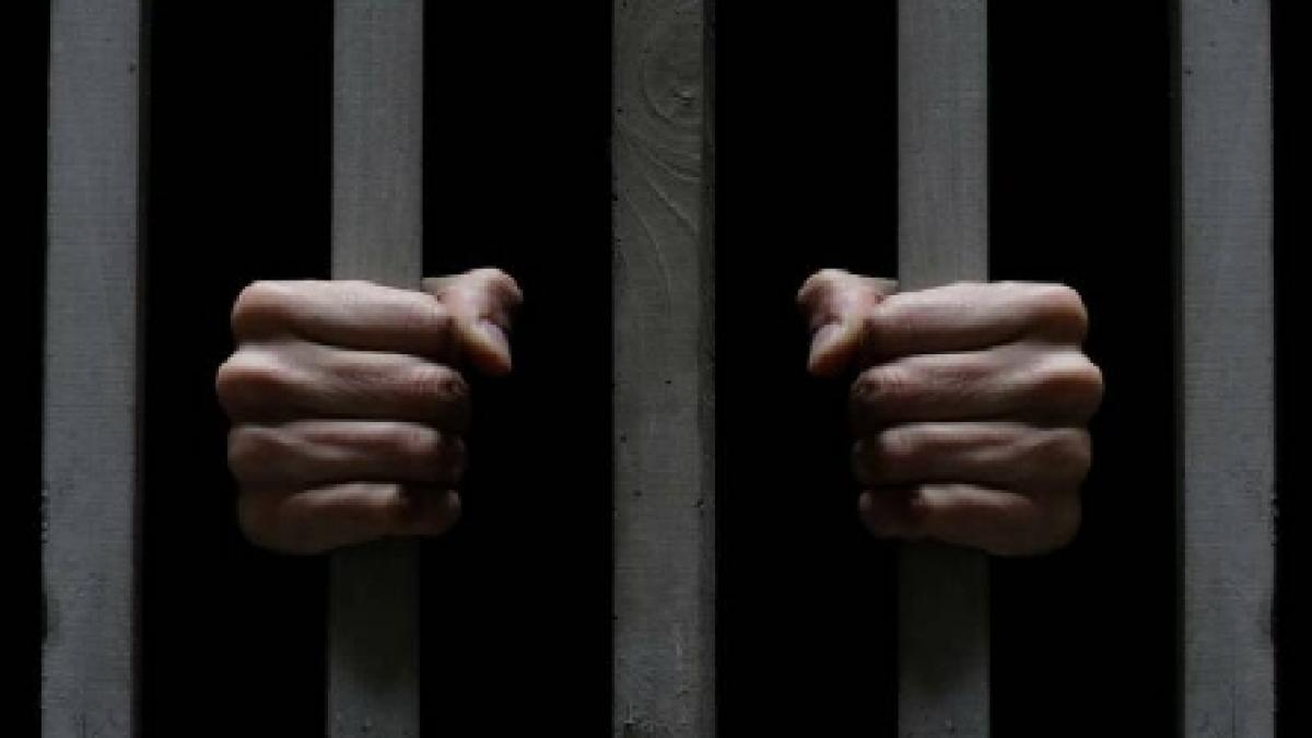 bataie intre detinutii penitenciarului din ploiesti sapte persoane au fost ranite